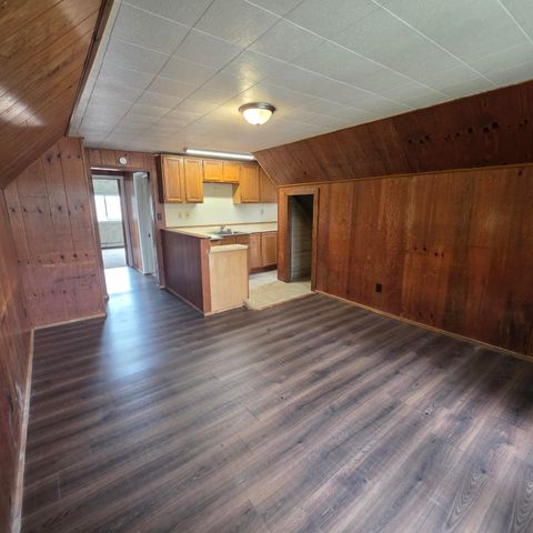 210 E Church Street, Hart, MI 49420
