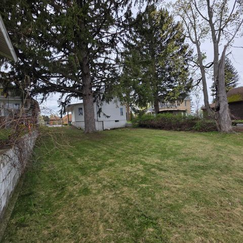 210 E Church Street, Hart, MI 49420