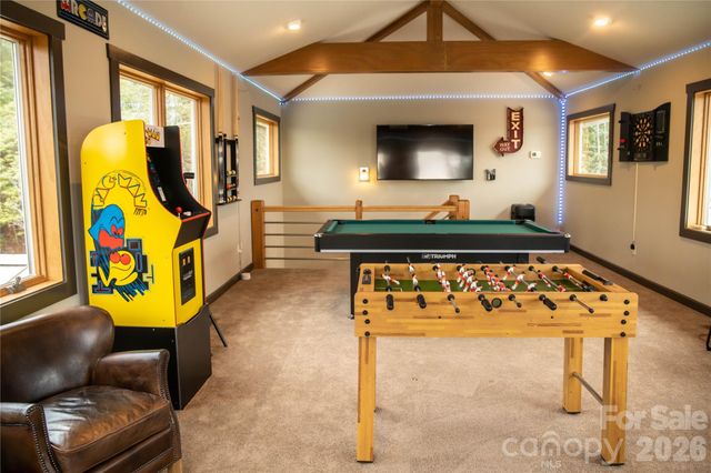 425 Flat Top Mountain Road, Fairview, NC 28730