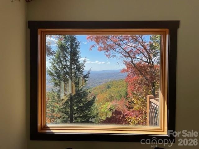 425 Flat Top Mountain Road, Fairview, NC 28730