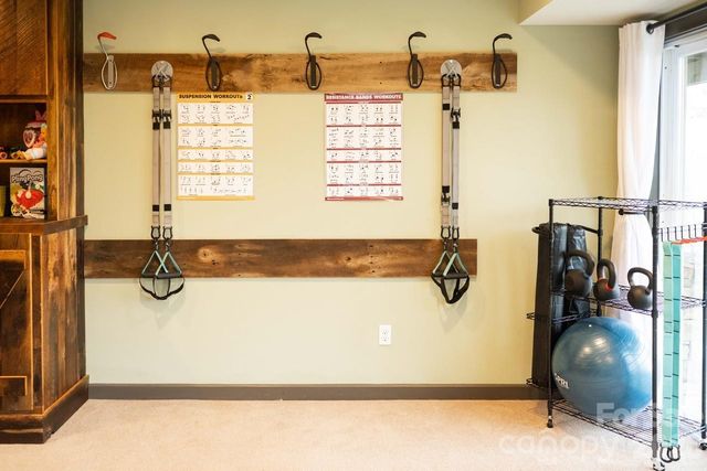 425 Flat Top Mountain Road, Fairview, NC 28730