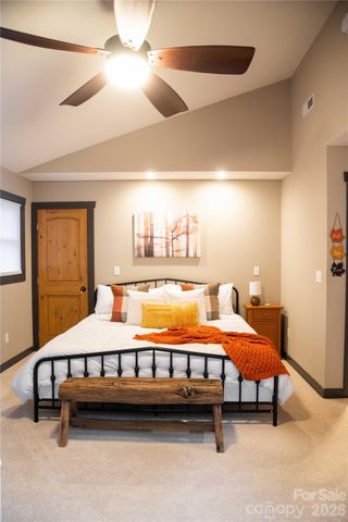 425 Flat Top Mountain Road, Fairview, NC 28730