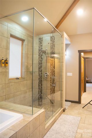 425 Flat Top Mountain Road, Fairview, NC 28730