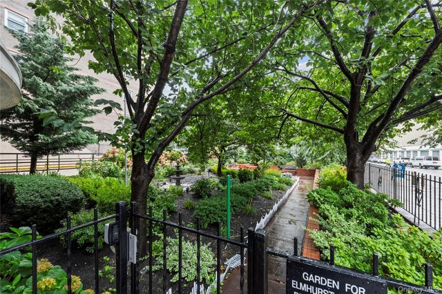81-11 45th Avenue 3V, Elmhurst, NY 11373