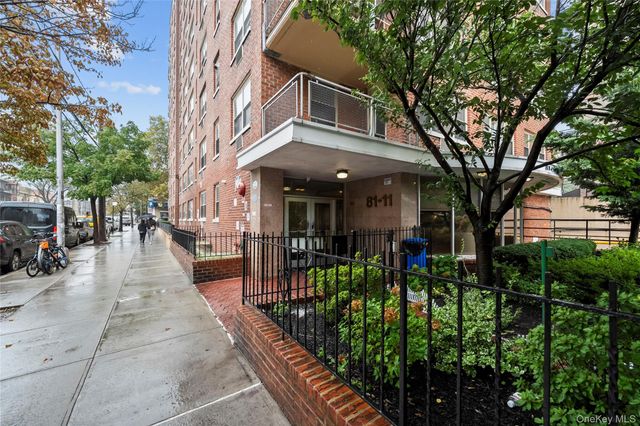 81-11 45th Avenue 3V, Elmhurst, NY 11373