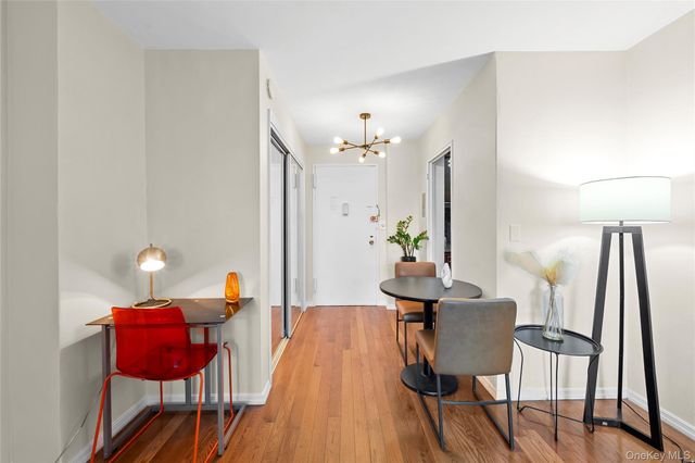 81-11 45th Avenue 3V, Elmhurst, NY 11373