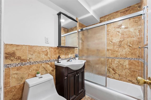 81-11 45th Avenue 3V, Elmhurst, NY 11373