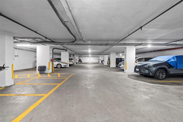 81-11 45th Avenue 3V, Elmhurst, NY 11373