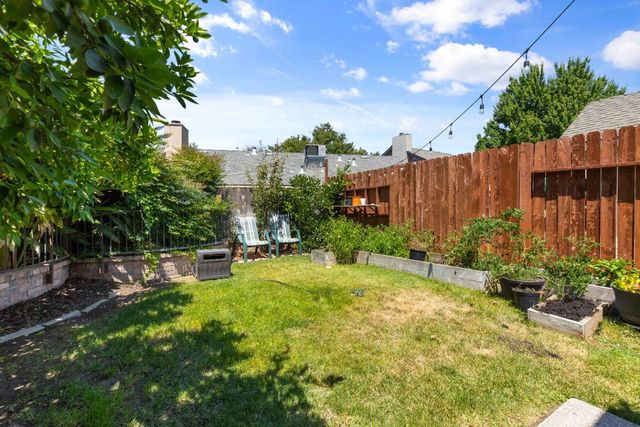 2401 Mountain Quail Way, Modesto, CA 95355