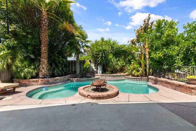 2401 Mountain Quail Way, Modesto, CA 95355