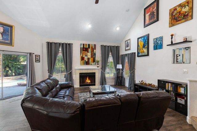 2401 Mountain Quail Way, Modesto, CA 95355