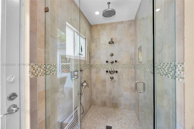 5825 SW 46th Ter, Miami, FL 33155