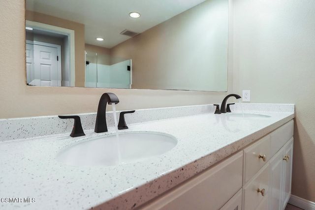 1046 Barrow Court, Westlake Village, CA 91361