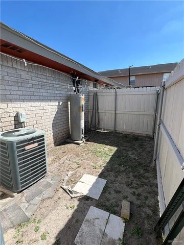 312 Gastel Circle 3, Edinburg, TX 78539