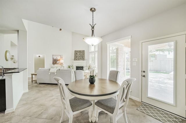 13607 Breakwater Path Loop, Houston, TX 77044