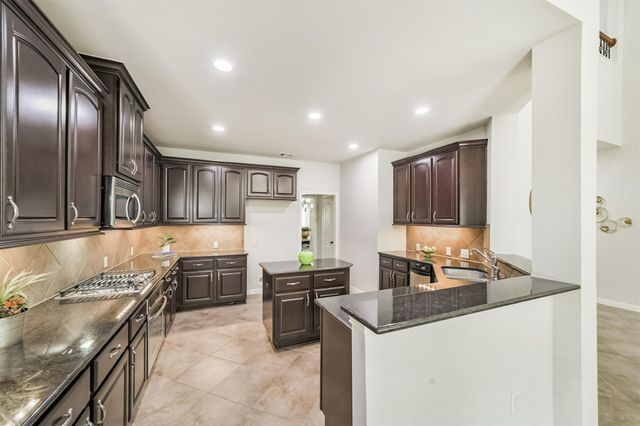 13607 Breakwater Path Loop, Houston, TX 77044