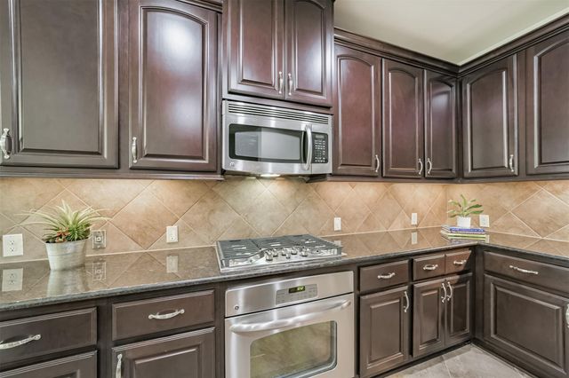 13607 Breakwater Path Loop, Houston, TX 77044
