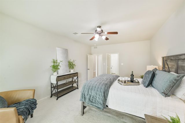 13607 Breakwater Path Loop, Houston, TX 77044