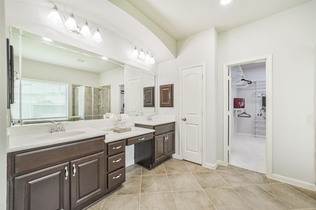 13607 Breakwater Path Loop, Houston, TX 77044