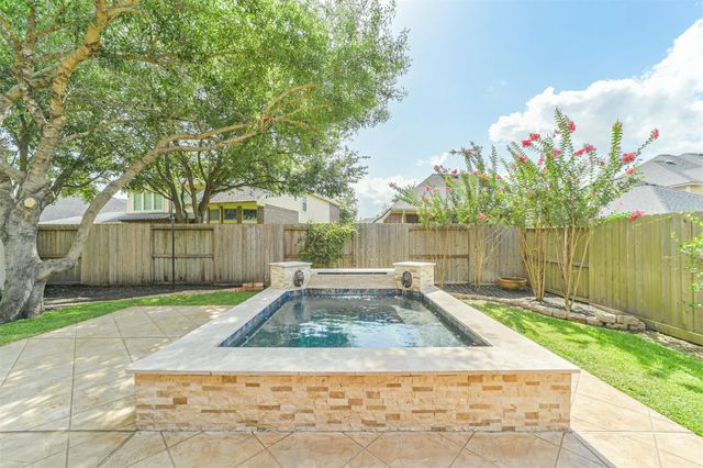 13607 Breakwater Path Loop, Houston, TX 77044