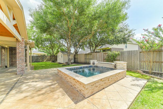 13607 Breakwater Path Loop, Houston, TX 77044