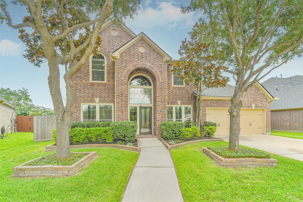 13607 Breakwater Path Loop, Houston, TX 77044