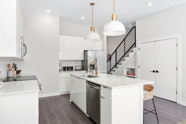 1233 Lischey Ave, Nashville, TN 37207
