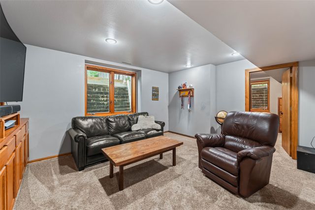 1035 Vermont Court, Ames, IA 50014