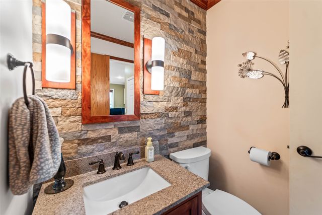 1035 Vermont Court, Ames, IA 50014