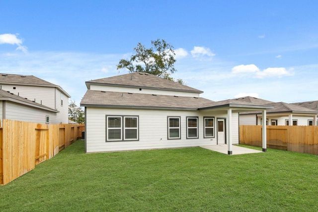 496 Shoreview Drive, Conroe, TX 77303