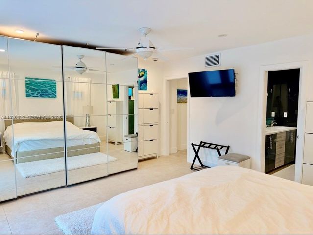 806 Argonaut Is 2, Dania Beach, FL 33004