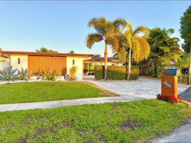 806 Argonaut Is 2, Dania Beach, FL 33004
