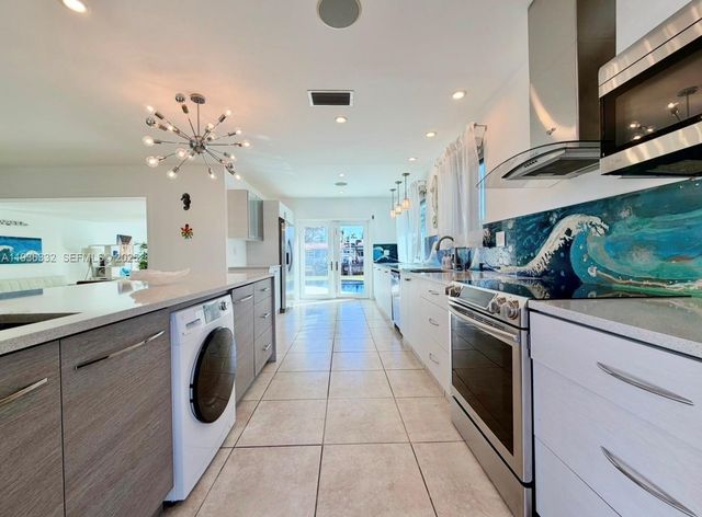 806 Argonaut Is 2, Dania Beach, FL 33004