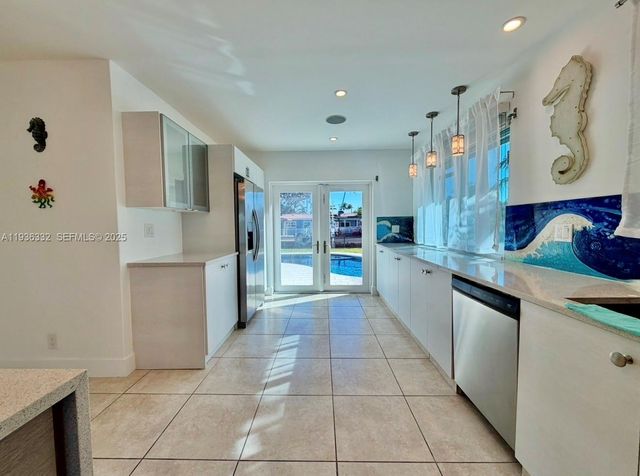 806 Argonaut Is 2, Dania Beach, FL 33004