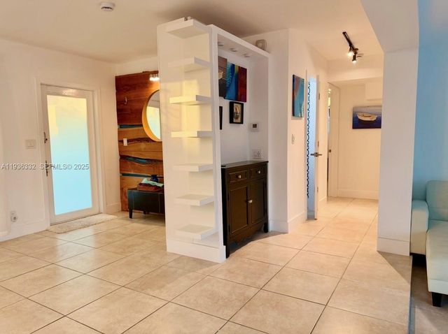 806 Argonaut Is 2, Dania Beach, FL 33004