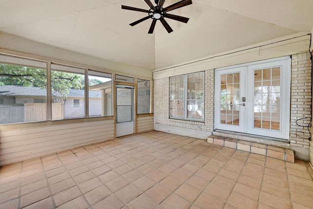 1700 Barton Hills DR, Austin, TX 78704