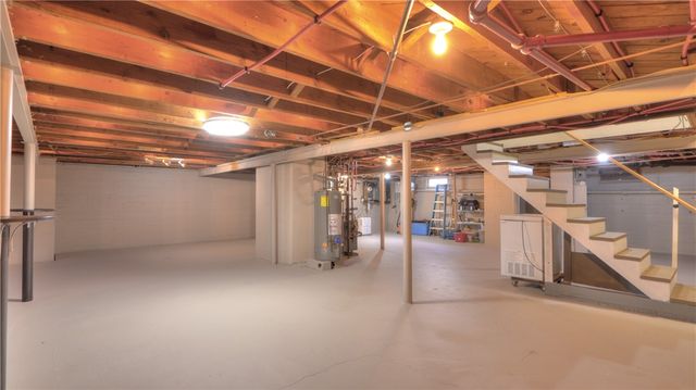 6055 South Street Rd, Fleming, NY 13021