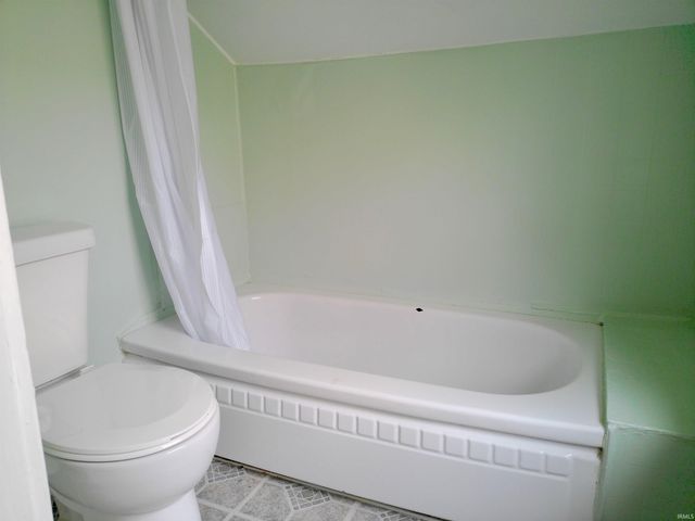721 S Arnold Street, South Bend, IN 46619
