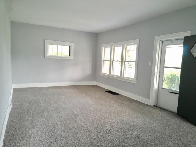 721 S Arnold Street, South Bend, IN 46619