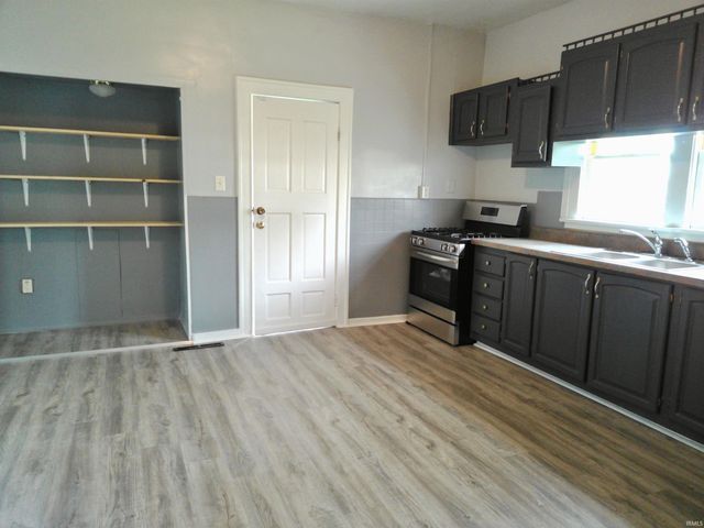 721 S Arnold Street, South Bend, IN 46619