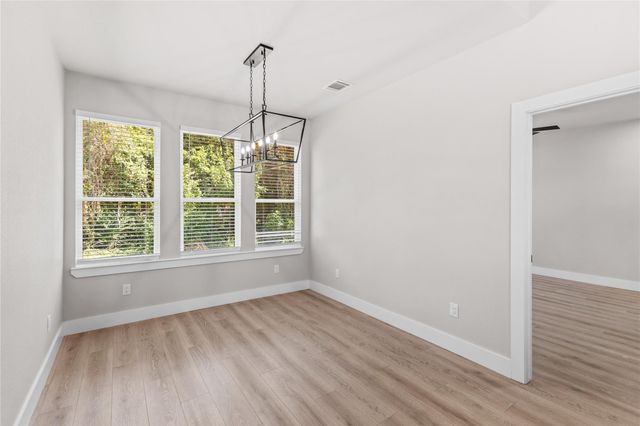 2318 Progress Drive, Brenham, TX 77833