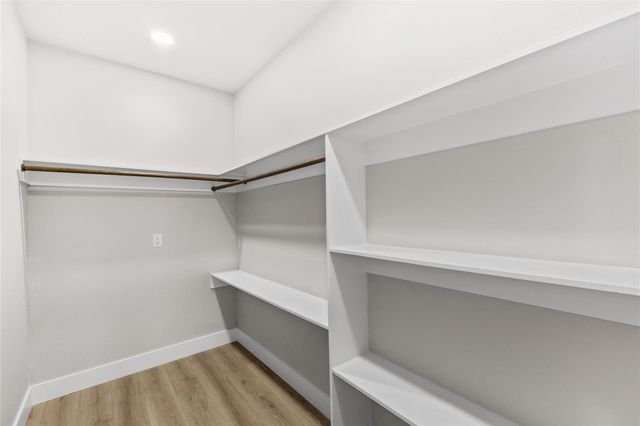 2318 Progress Drive, Brenham, TX 77833