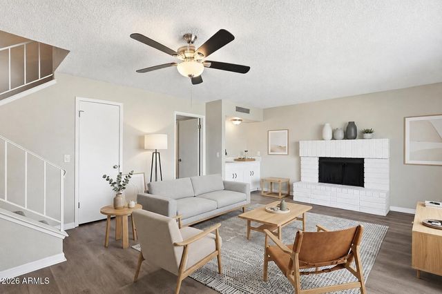 4616 W CHICAGO Street, Chandler, AZ 85226