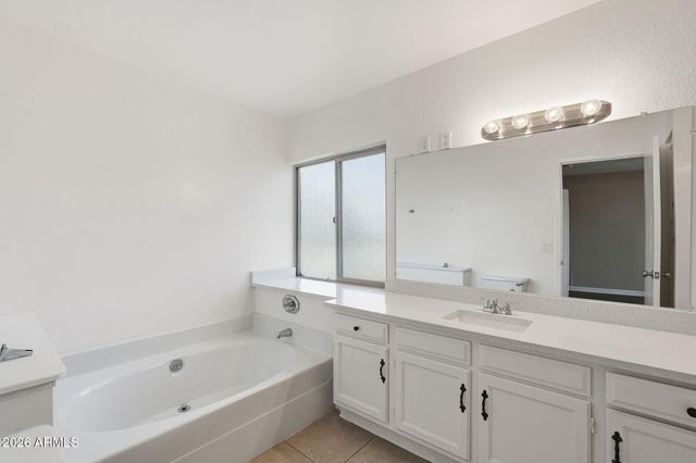 4616 W CHICAGO Street, Chandler, AZ 85226