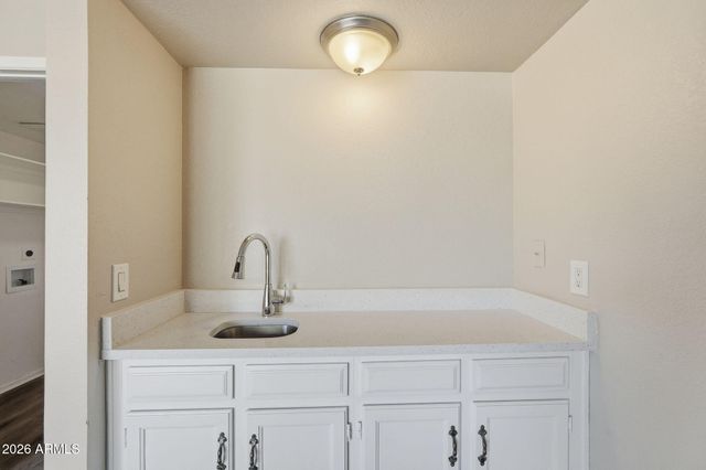 4616 W CHICAGO Street, Chandler, AZ 85226
