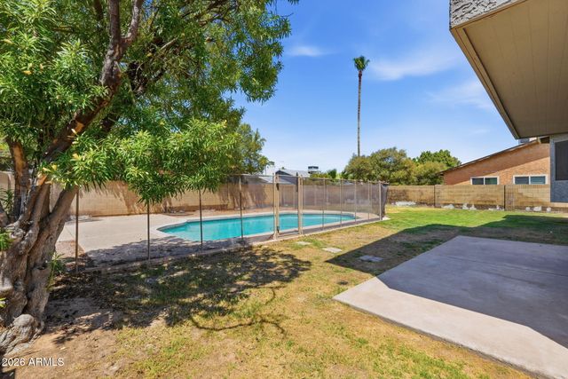 4616 W CHICAGO Street, Chandler, AZ 85226