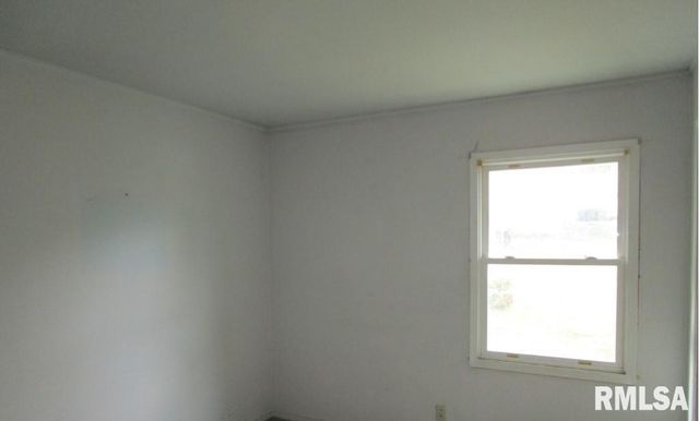 600 N 12TH Street, Clinton, IA 52732