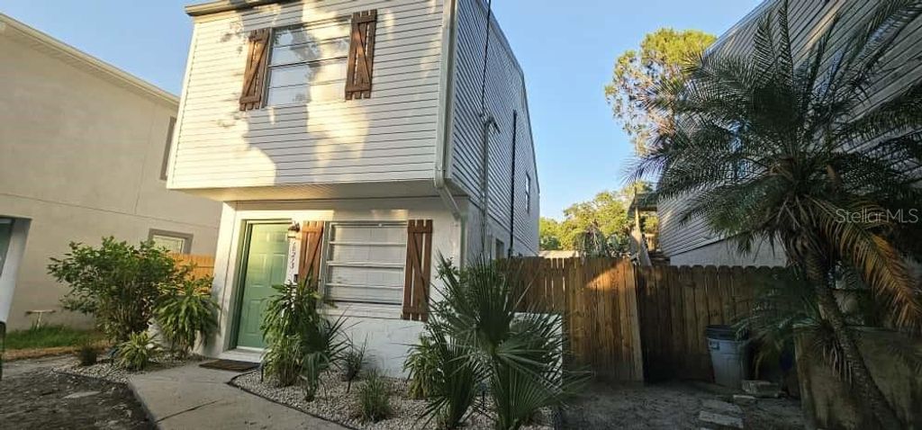 10213 N OJUS DRIVE, Tampa, FL 33617