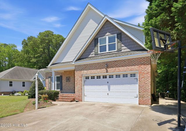 74 Hannah Drive, Chocowinity, NC 27817