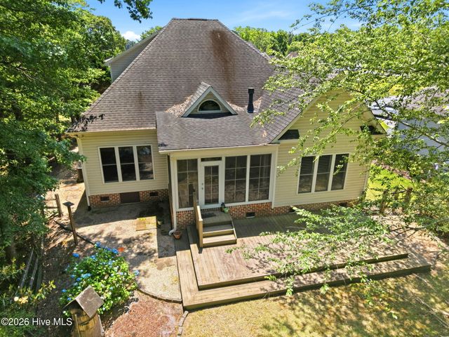 74 Hannah Drive, Chocowinity, NC 27817